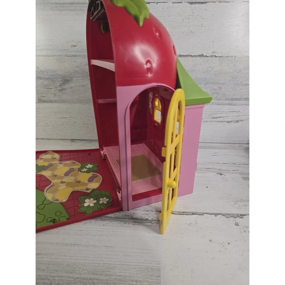 Strawberry Shortcake Berry Bitty Market Playset The Bridge Direct Red Strawberry
